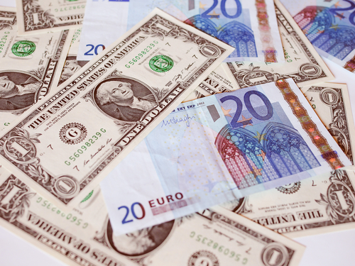 Notas de dolar y de euro