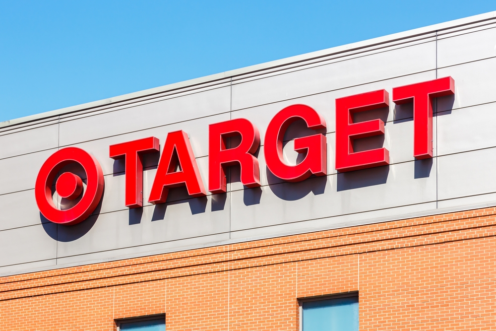 Logotipo de Target en una tienda de la compania