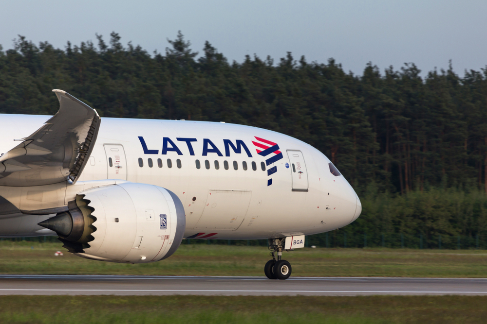 Un avion de latam airlines