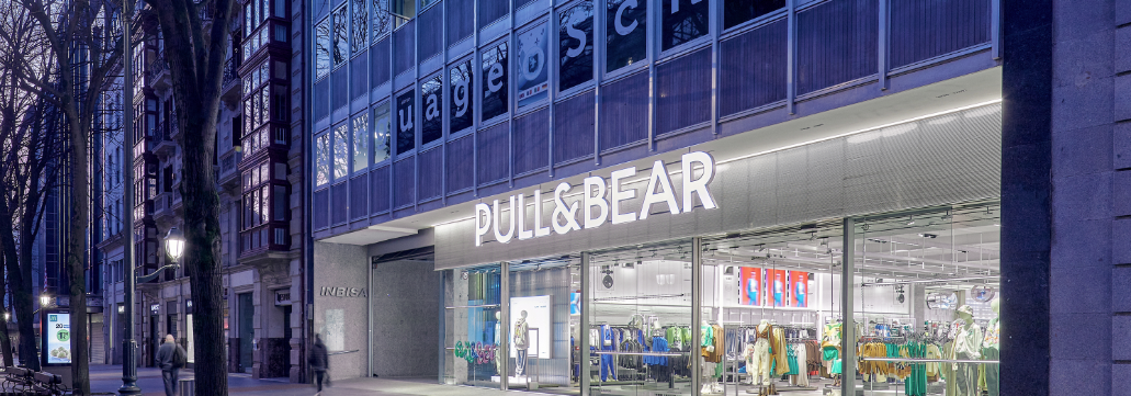 Imagen de una tienda de Pull & Bear, de Inditex