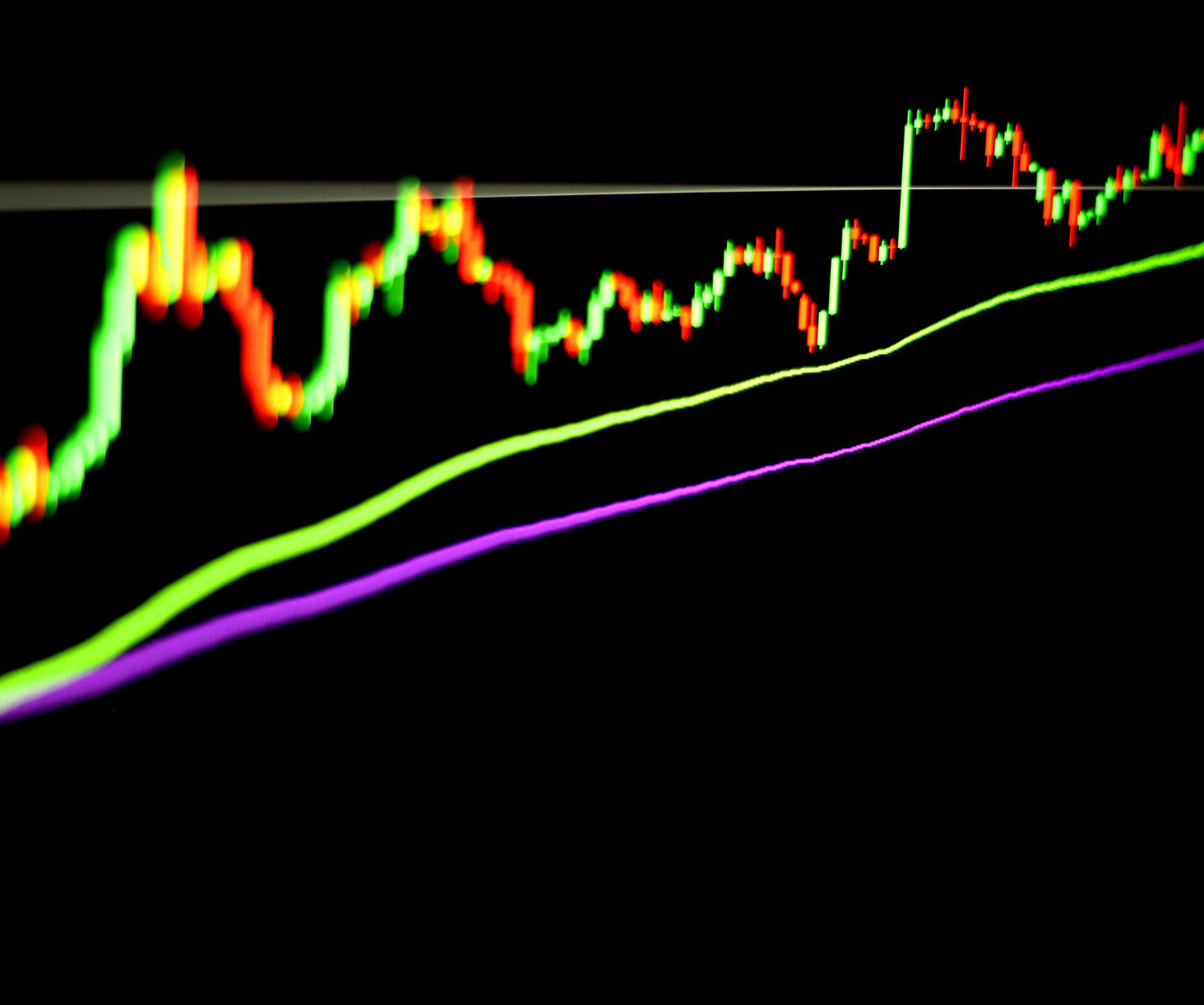 linii de grafice pe fundal negru