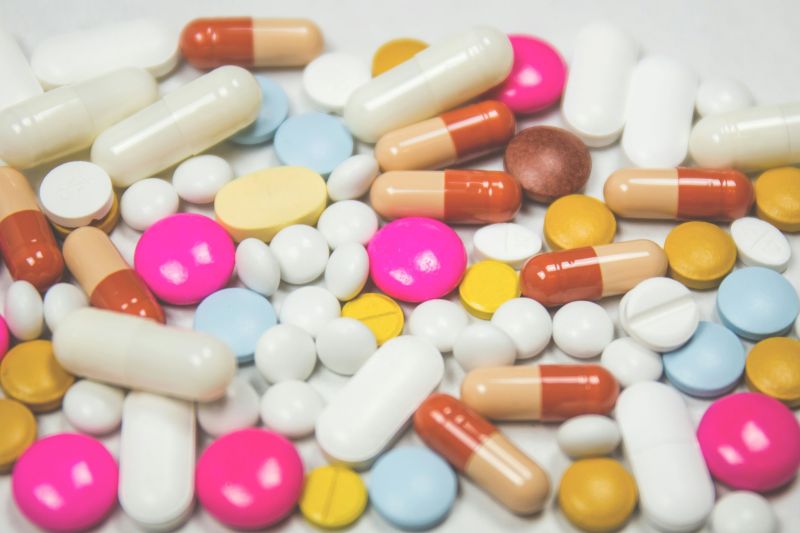 Imagen de fármacos en una noticia sobre las acciones de Rovi
