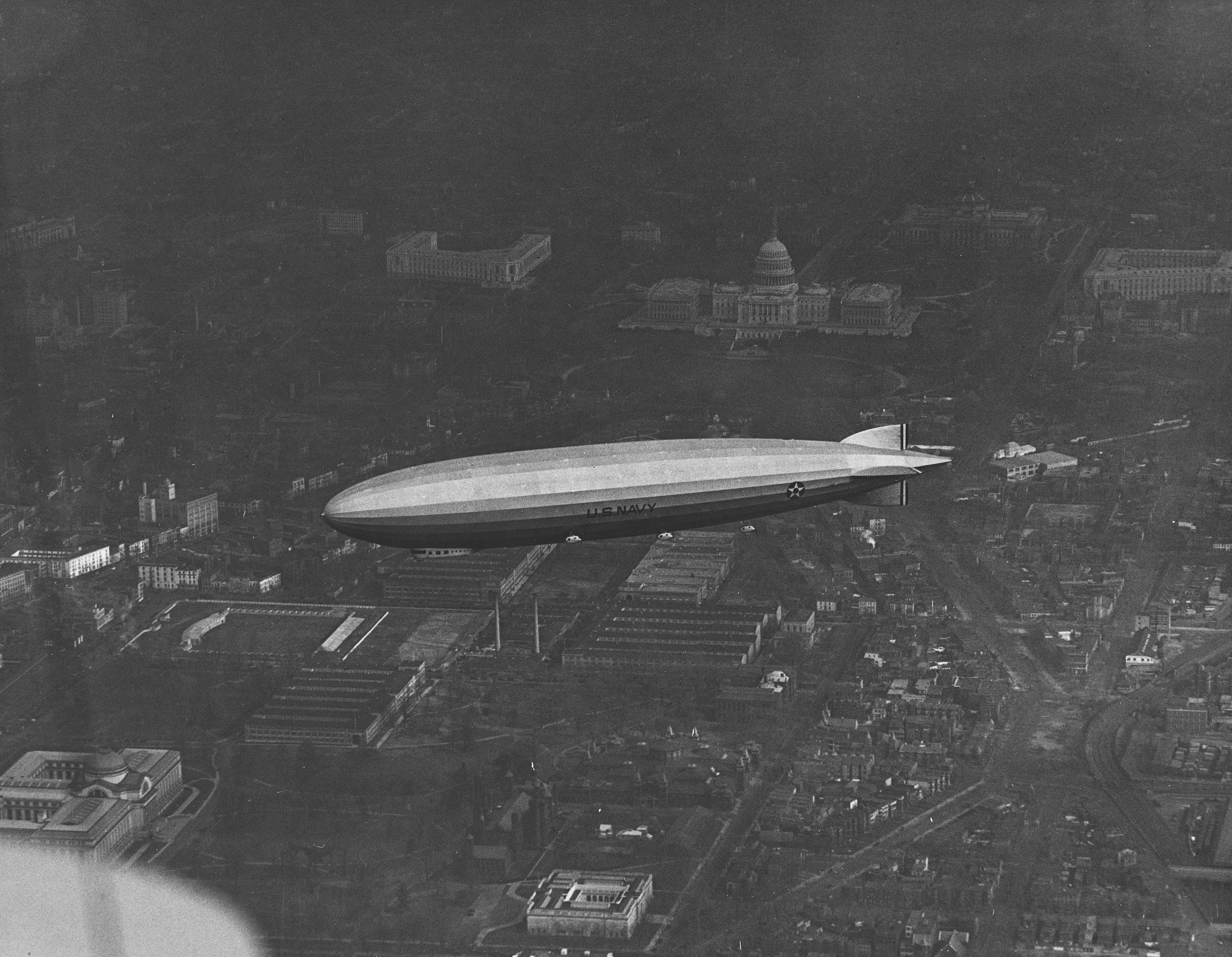 Imagen de un dirigible en un artÃculo sobre el Presagio de Hindenburg
