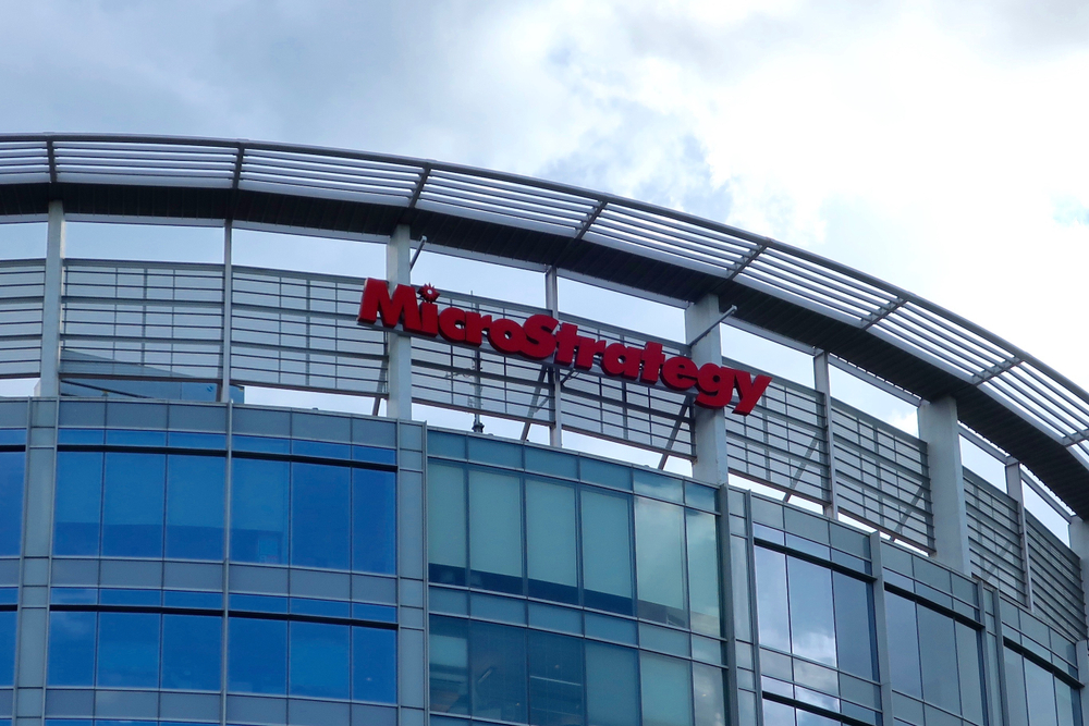 MICROSTRATEGY - cartel en la sede