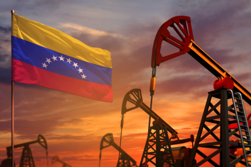 Bandera de venezuela con plataforma de petroleo