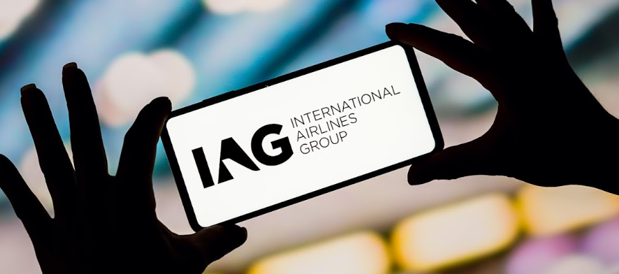 Imagen de un mÃ³vil en el que se lee IAG