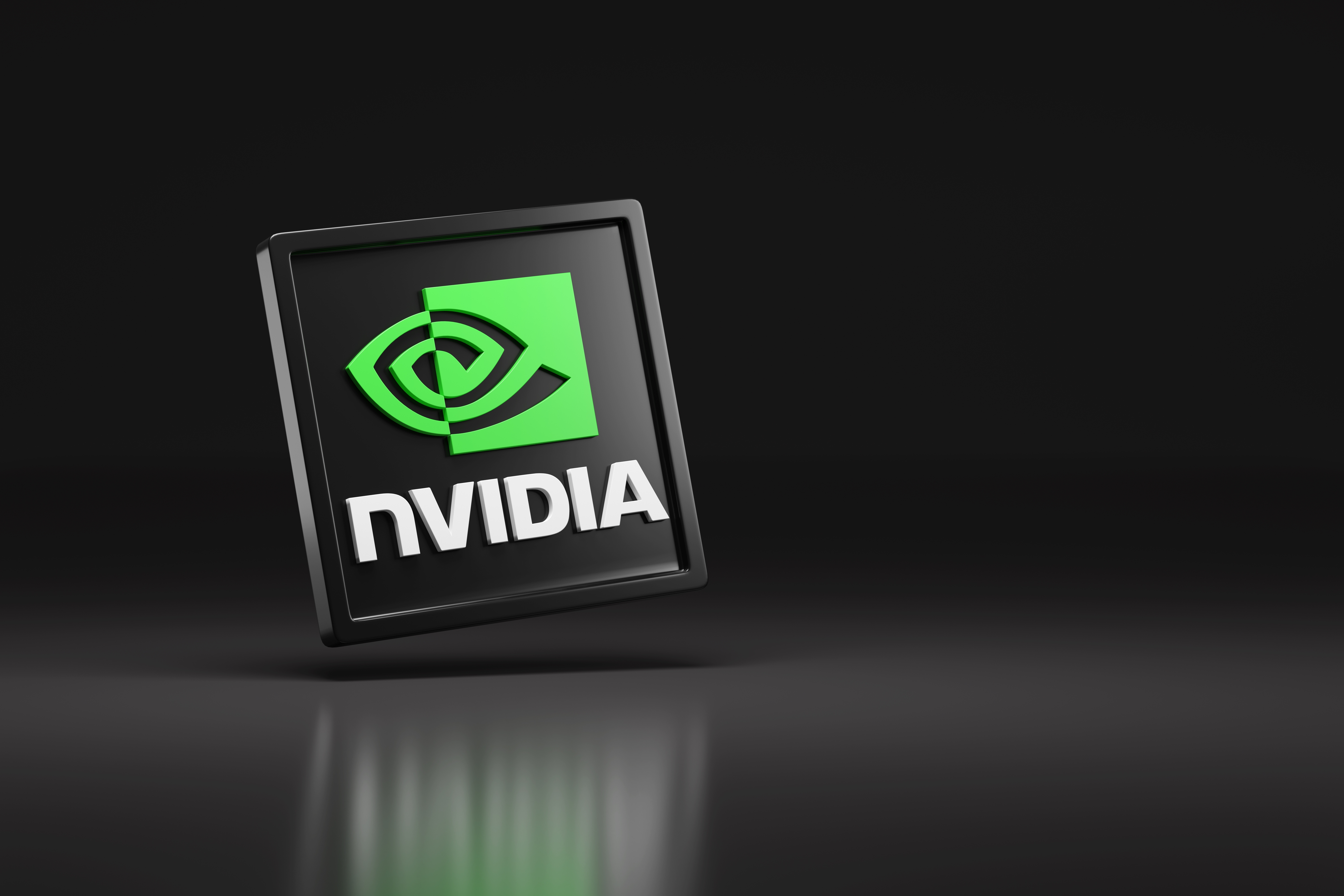 Buenos Aires (Argentina); 12 de septiembre de 2023: Logo de Nvidia en tres dimensiones aisladas en un fondo oscuro. 3 quinquies ilustraciÃ³n.