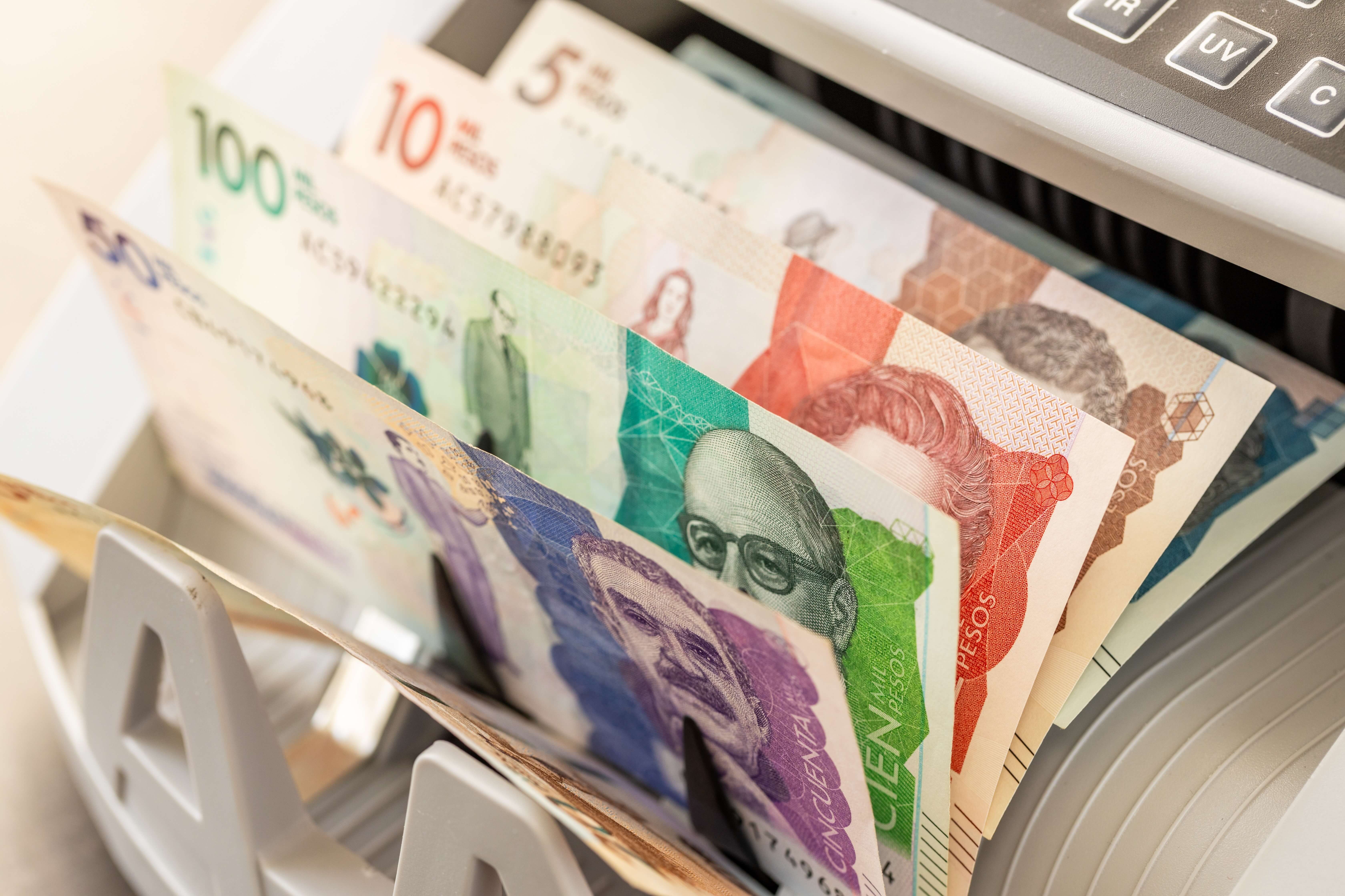 Pesos colombianos en mÃ¡quina convertidora