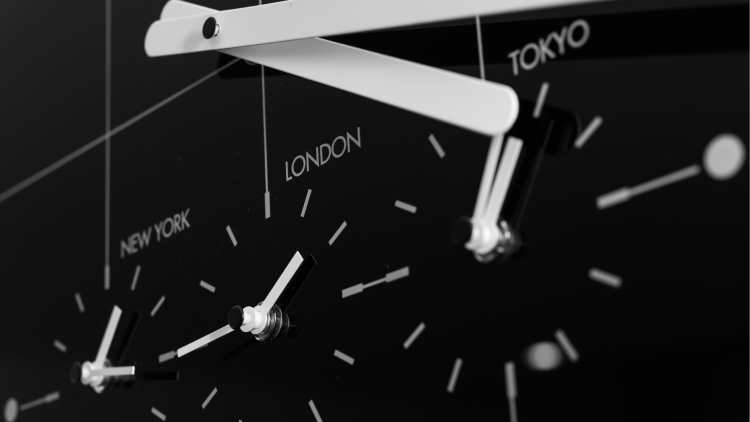 Horloges indiquant l'heure Ã  New York, Londres et Tokyo