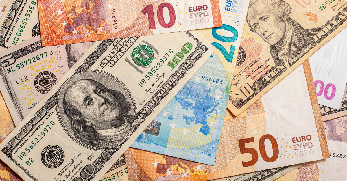 Imagen de billetes en un artÃ­culo sobre quÃ© es el forex y cÃ³mo funciona